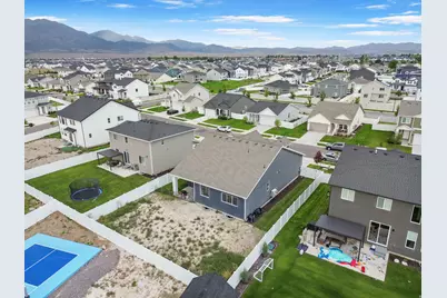 1698 E Bison Dr N #B240, Eagle Mountain, UT 84005 - Photo 28