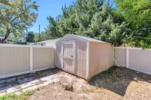 6824 S Nye Dr, Cottonwood Heights, UT 84121 - Photo 28