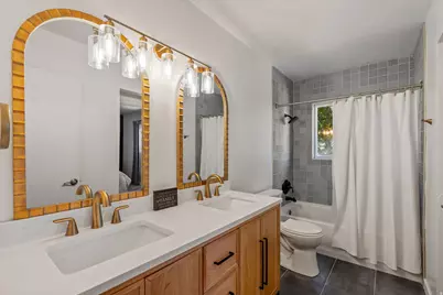 5521 S 2950 W, Roy, UT 84067 - Photo 16