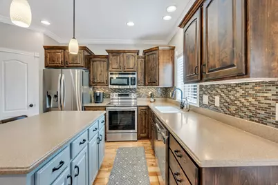 1092 N Coyote Run, Saratoga Springs, UT 84045 - Photo 8