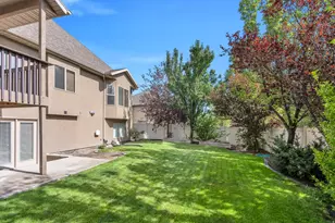 1092 N Coyote Run, Saratoga Springs, UT 84045 - Photo 38