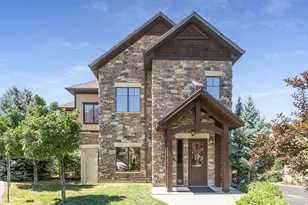 155 W Canyon Crest Rd, Alpine, UT 84004 - Photo 1