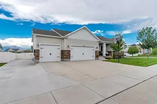 13941 S Birch Leaf Dr, Herriman, UT 84096 - Photo 4