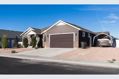 290 N 250 E, Centerfield, UT 84622 - Photo 2
