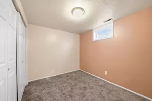 755 Barlow St N, Clearfield, UT 84015 - Photo 18