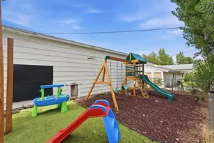 4370 S 175 E, Washington Terrace, UT 84405 - Photo 10