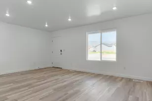 1302 Copper Canyon Ave, Tooele, UT 84074 - Photo 6