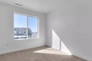 1692 N Copper Canyon Dr, Tooele, UT 84074 - Photo 12