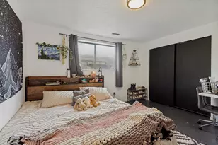 1029 N Walburk Ave E, Layton, UT 84040 - Photo 16