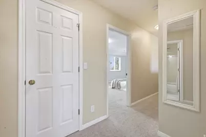 1542 E Granada Dr, Sandy, UT 84093 - Photo 8