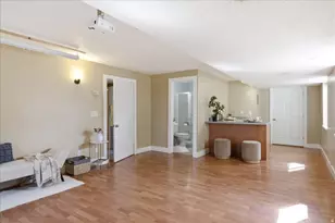 1542 E Granada Dr, Sandy, UT 84093 - Photo 36