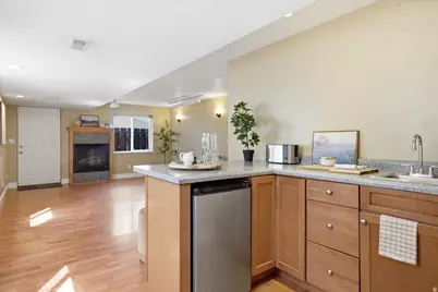 1542 E Granada Dr, Sandy, UT 84093 - Photo 38