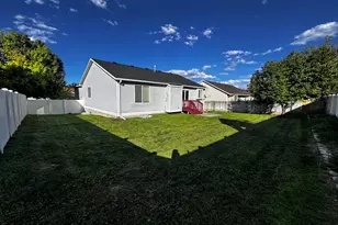 6432 S High Bluff Dr, West Valley, UT 84118 - Photo 16