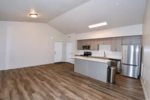 142 E 7th B304, Ogden, UT 84404 - Photo 4