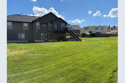 525 S Sunset Dr, Santaquin, UT 84655 - Photo 4