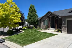 525 S Sunset Dr, Santaquin, UT 84655 - Photo 2