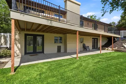 2050 E Gyrfalcon Dr, Sandy, UT 84092 - Photo 44