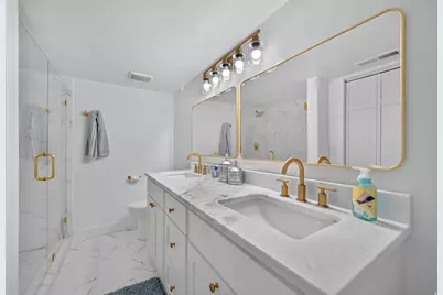 2050 E Gyrfalcon Dr, Sandy, UT 84092 - Photo 34
