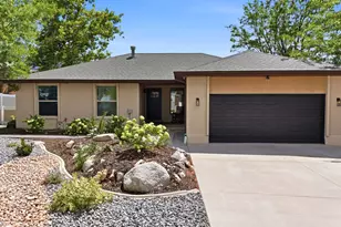 2050 E Gyrfalcon Dr, Sandy, UT 84092 - Photo 2