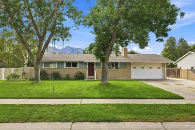 239 W Fort Creek Dr, Alpine, UT 84004 - Photo 2