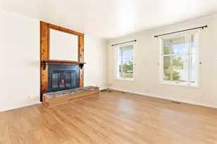 12666 S Gilbert Cir, Riverton, UT 84065 - Photo 6