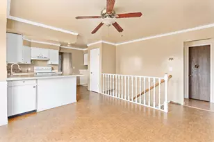 12666 S Gilbert Cir, Riverton, UT 84065 - Photo 10