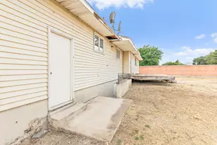 12666 S Gilbert Cir, Riverton, UT 84065 - Photo 24
