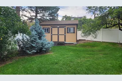 8590 S Snowville Dr, Sandy, UT 84093 - Photo 36