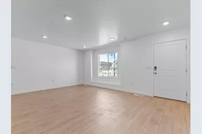 1684 N Copper Dr #1305, Tooele, UT 84074 - Photo 8