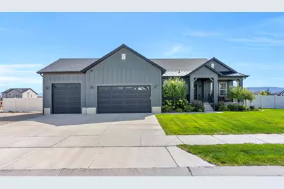 4822 N Canaan Peak Dr, Eagle Mountain, UT 84005 - Photo 1