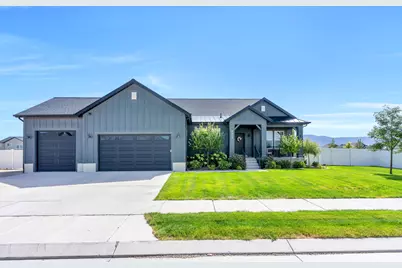 4822 N Canaan Peak Dr, Eagle Mountain, UT 84005 - Photo 2