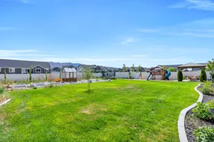 4822 N Canaan Peak Dr, Eagle Mountain, UT 84005 - Photo 40