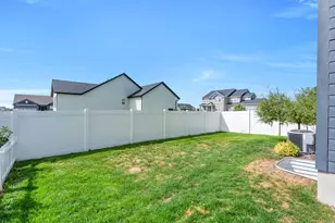 4822 N Canaan Peak Dr, Eagle Mountain, UT 84005 - Photo 48