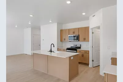1706 N Old Loon Ave #104, Tooele, UT 84074 - Photo 2
