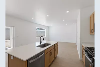 1706 N Old Loon Ave #104, Tooele, UT 84074 - Photo 6