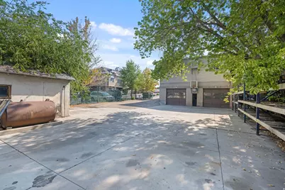 9144 S State St, Sandy, UT 84070 - Photo 28