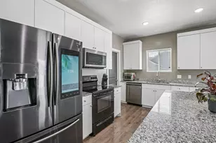 4841 N Goosefoot Dr W, Eagle Mountain, UT 84005 - Photo 16