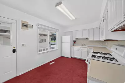 395 W 400 N, Orem, UT 84057 - Photo 8