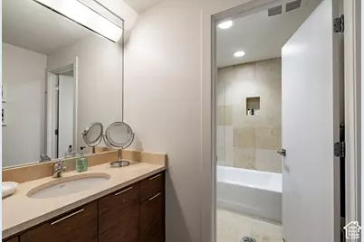 815 N Sandhurst Dr, Salt Lake City, UT 84103 - Photo 66