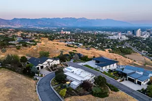 815 N Sandhurst Dr, Salt Lake City, UT 84103 - Photo 12