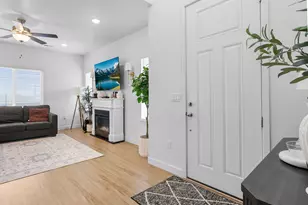12911 S Parade Trail Ct, Riverton, UT 84096 - Photo 6