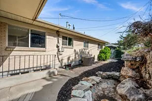 5580 S 235 E, Murray, UT 84107 - Photo 26