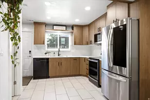 88 W 50 S, Centerville, UT 84014 - Photo 16