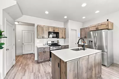 712 N 2560 E, Spanish Fork, UT 84660 - Photo 12