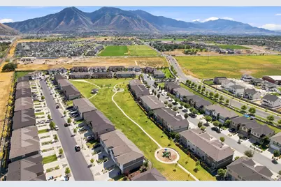 712 N 2560 E, Spanish Fork, UT 84660 - Photo 32