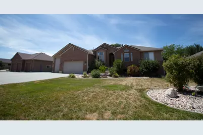 1825 N 3450 W, Plain City, UT 84404 - Photo 4