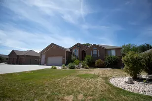 1825 N 3450 W, Plain City, UT 84404 - Photo 4