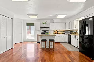 10324 S 2505 E, Sandy, UT 84092 - Photo 10