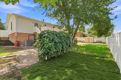 10324 S 2505 E, Sandy, UT 84092 - Photo 40