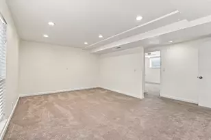 10324 S 2505 E, Sandy, UT 84092 - Photo 30